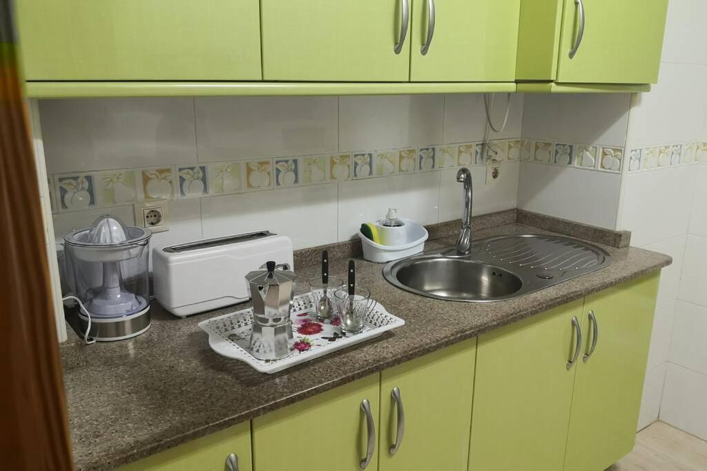 Centro Roquetas 5 Minutos De La Playa En Coche Garaje Solo Si Esta Disponible Apartment