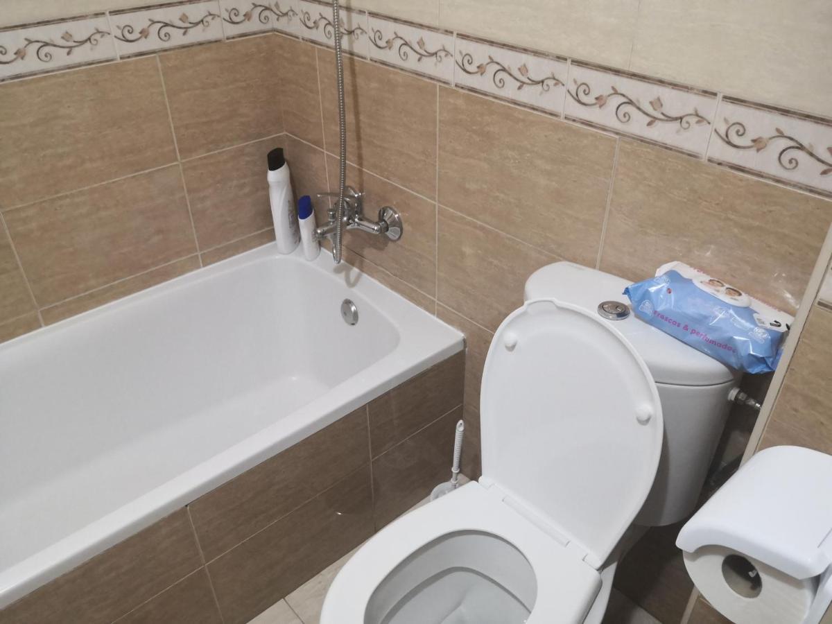 Apartamento Centro Roquetas 5 Minutos De La Playa En Coche Garaje Solo Si Esta Disponible Roquetas de Mar